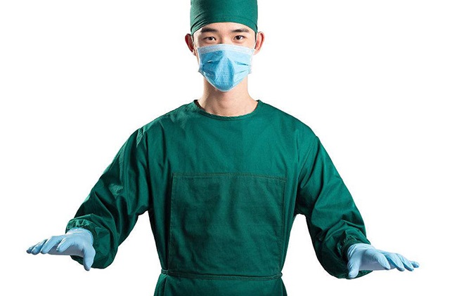 为什么手术时为何要换上绿色的衣服 为什么手术时为何要换上绿色的衣服